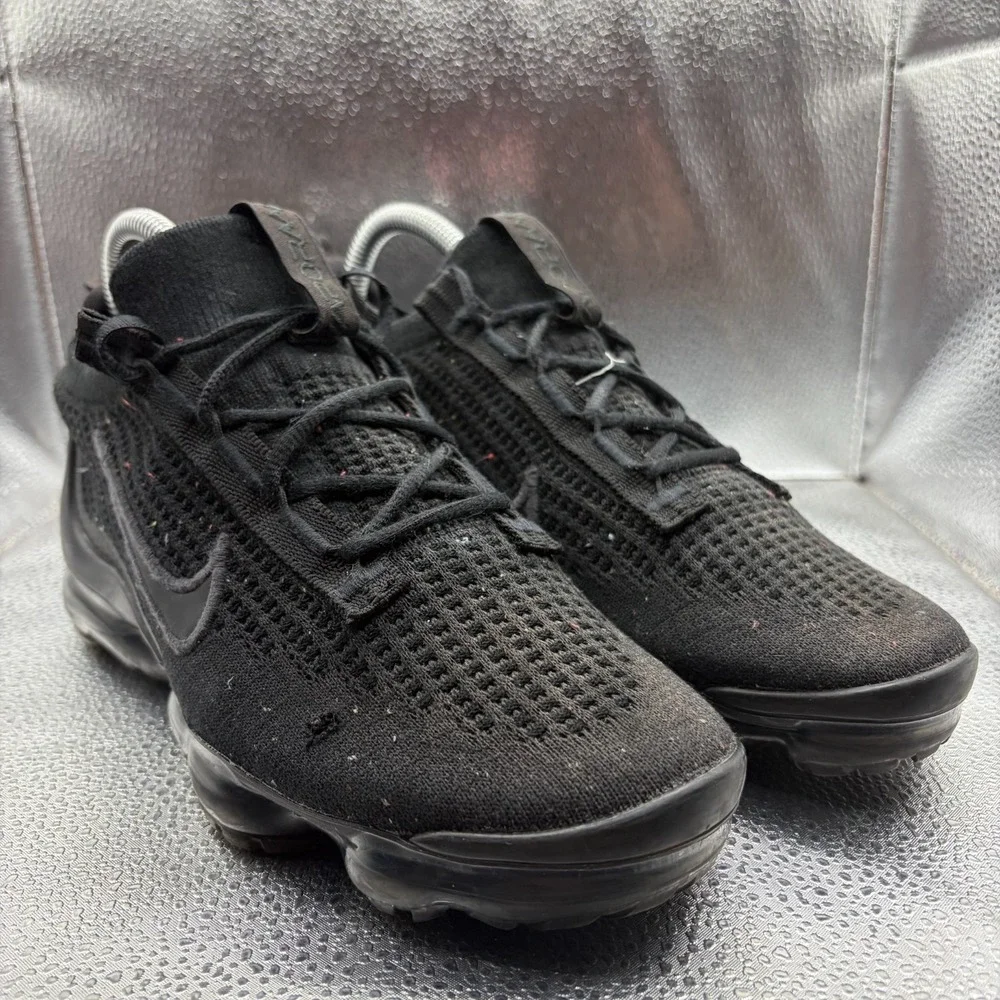 Size 5.5Y Nike Air VaporMax 2021 Flyknit GS Triple Black Kids Shoes DB1550-001